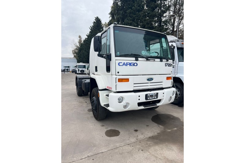 Ford cargo cd  1722/2009  tractor